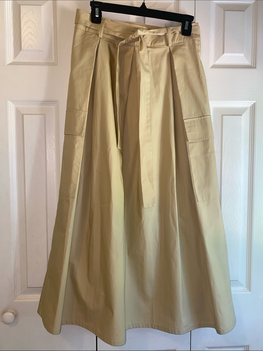 CeCe Beige High-Waist Cargo Maxi Skirt- 100% Cotton - Picture 4 of 7